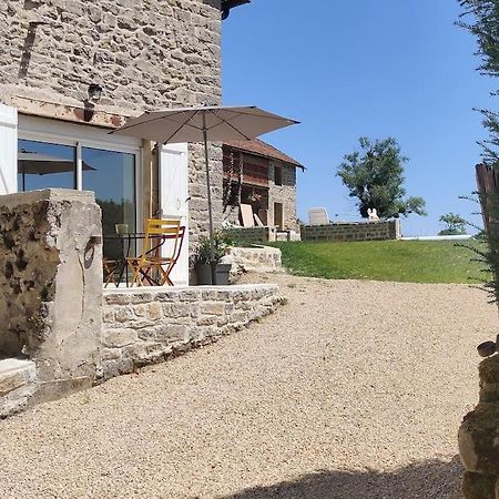 Gite Dans Ancien Moulin Sainte-Helene  Exterior foto